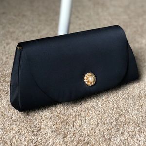 NWOT Nordstrom party clutch. Strap inside